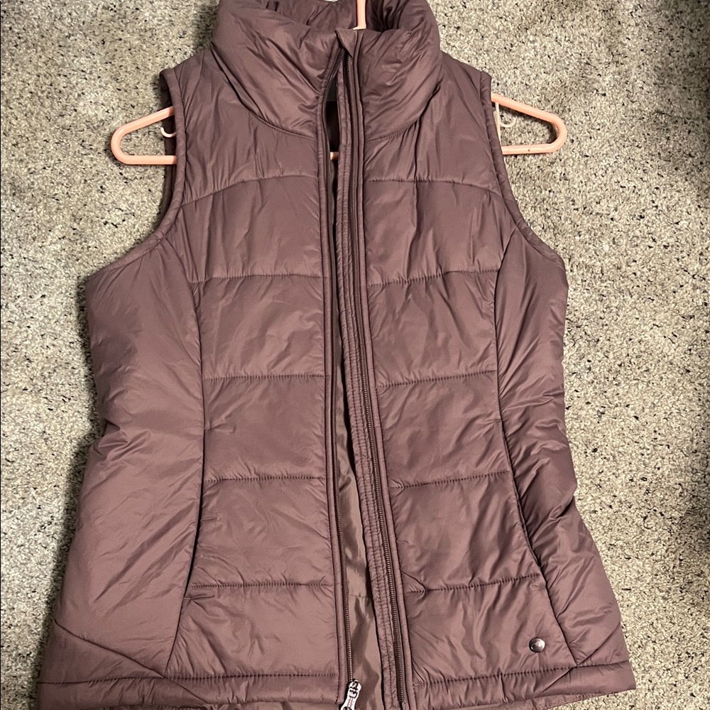 CALIA by Carrie Underwood Quilted Vest - Brown